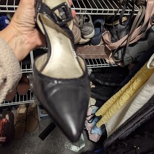 Anne Klein Black Pointed Heels